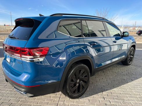 Certified 2025 Volkswagen Atlas SE image 7