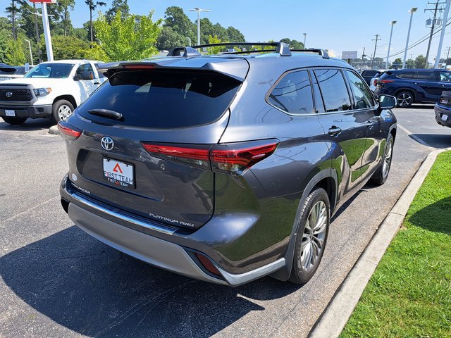 Used 2020 Toyota Highlander Platinum AWD/4WD image 7