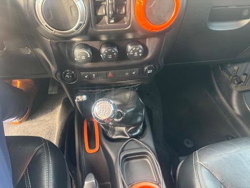 Used 2016 Jeep Wrangler Unlimited Sahara w/ Dual Top Group image 16