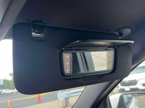 Used 2024 Chevrolet Equinox RS FWD image 33