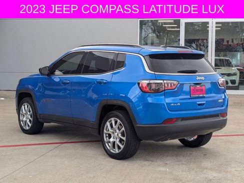 Used 2023 Jeep Compass Latitude w/ Sun and Sound Group image 5