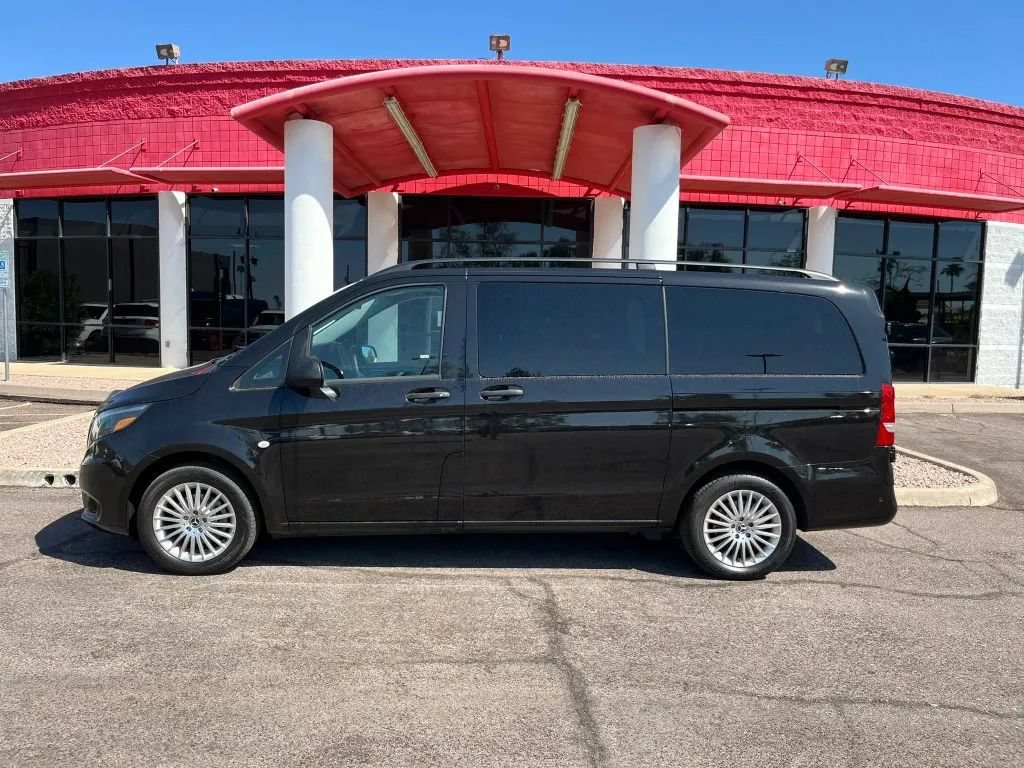 Used 2019 Mercedes-Benz Metris Passenger image 5