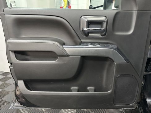 Used 2015 Chevrolet Silverado 2500 LT w/ LT Convenience Package image 19