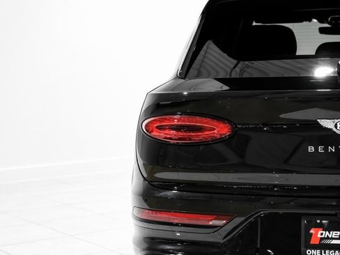 Used 2023 Bentley Bentayga Speed image 54