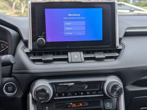 Used 2025 Toyota RAV4 XLE FWD image 17
