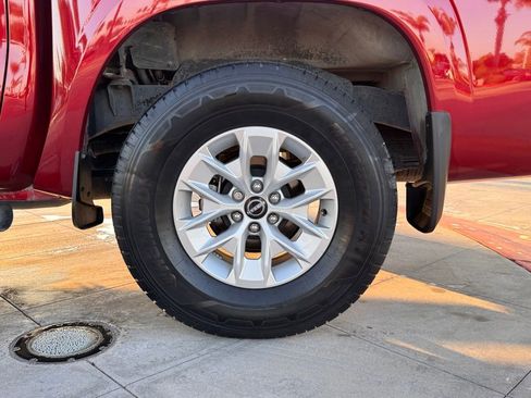 Certified 2024 Nissan Frontier SV w/ Technology Package image 10