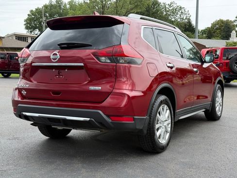 Used 2020 Nissan Rogue SV FWD image 8