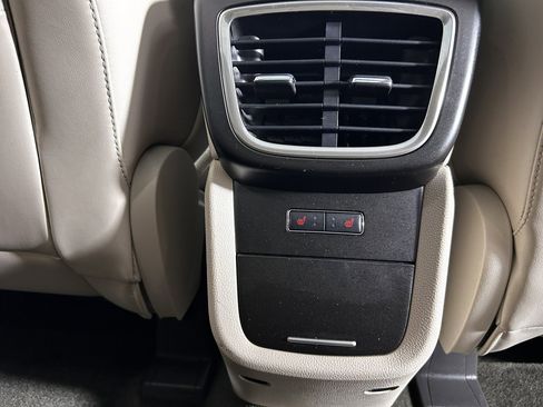 Used 2016 Lincoln MKX Reserve w/ Climate Package AWD/4WD image 15