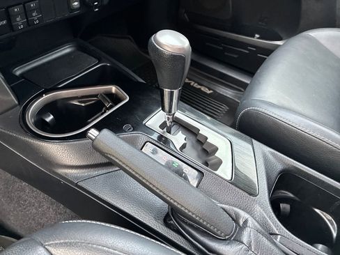 Used 2017 Toyota RAV4 Limited image 24