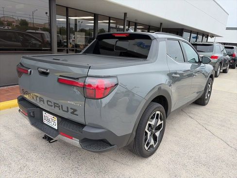 Used 2024 Hyundai Santa Cruz Limited AWD/4WD image 2