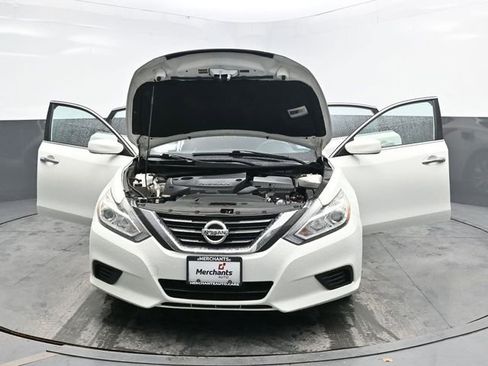 Used 2017 Nissan Altima 2.5 S FWD image 32