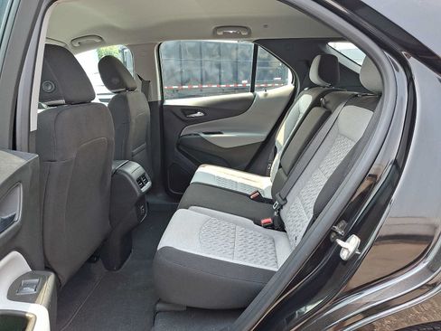 Used 2023 Chevrolet Equinox LS AWD/4WD image 10
