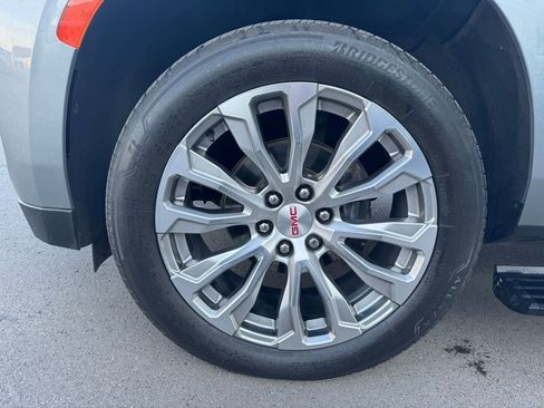 Used 2024 GMC Yukon Denali image 31