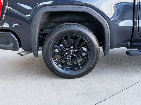 New 2025 GMC Sierra 1500 Elevation w/ Elevation Premium Package image 31