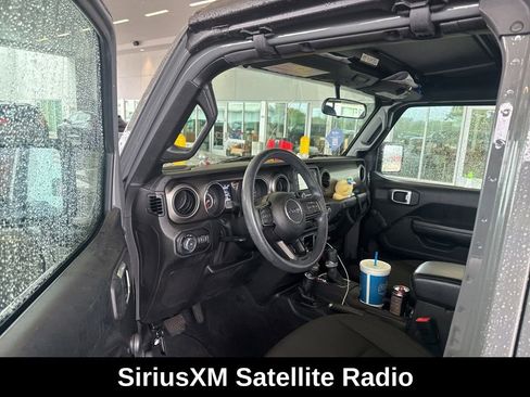 Used 2019 Jeep Wrangler Unlimited Sport image 4