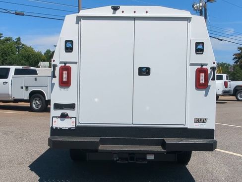 New 2025 GMC Savana 3500 w/ Power Convenience Package image 7