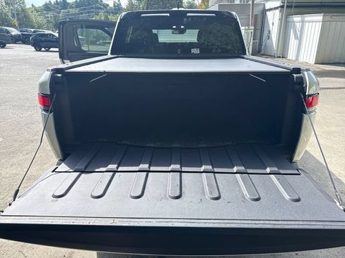 Used 2023 Rivian R1T Adventure Dual AWD/4WD image 12