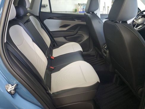 New 2025 Volkswagen Tiguan SE image 33