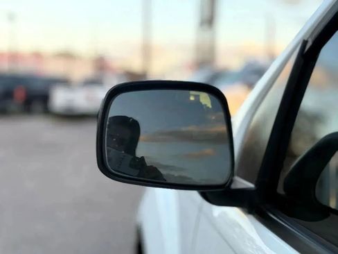Used 2021 Nissan Frontier S RWD image 14