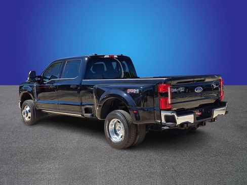 Used 2023 Ford F350 Lariat w/ Lariat Ultimate Package AWD/4WD image 6