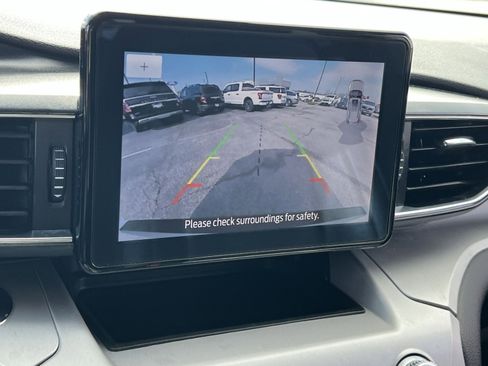 Used 2023 Ford Explorer XLT w/ Equipment Group 202A image 17