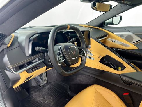 Used 2023 Chevrolet Corvette Stingray Premium Conv w/ Z51 Performance Package image 10