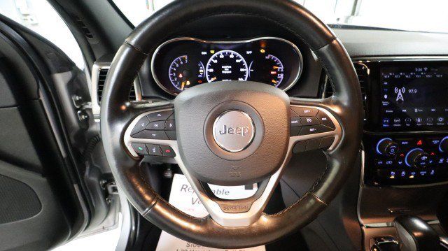 Used 2020 Jeep Grand Cherokee Limited AWD/4WD image 19