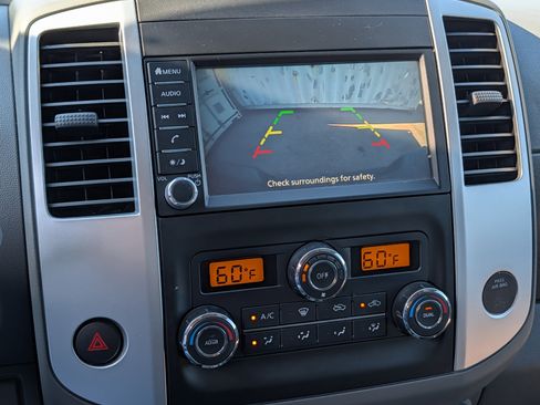 Used 2021 Nissan Frontier SV w/ Midnight Edition Floor Mats AWD/4WD image 30