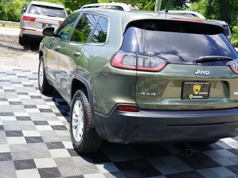 Used 2019 Jeep Cherokee Latitude w/ Popular Appearance Group AWD/4WD image 22