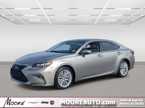 Used 2016 Lexus ES 350 w/ Luxury Package w/Wood Trim image 1