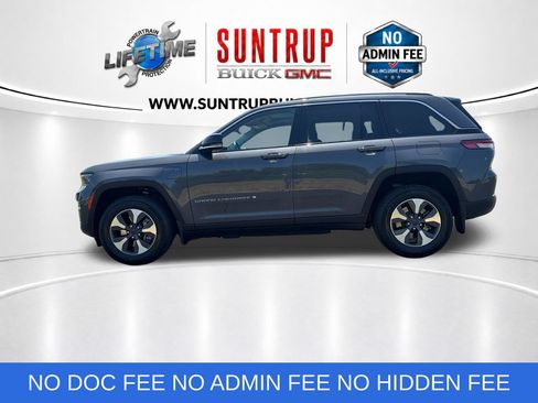 Used 2022 Jeep Grand Cherokee Limited 4xe w/ MOPAR Finishing Package AWD/4WD image 2