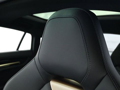 Used 2025 Porsche Panamera 4 image 20