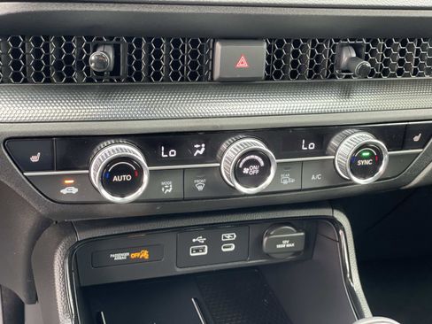 Certified 2025 Honda CR-V Sport-L image 10
