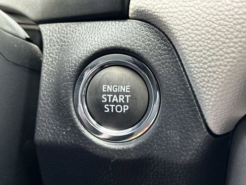 Used 2025 Toyota RAV4 XLE w/ Convenience Package FWD image 23