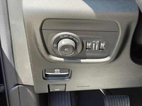 New 2026 Jeep Grand Cherokee L Limited AWD/4WD image 17
