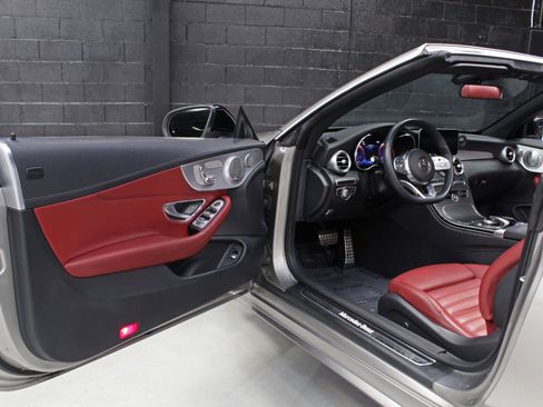 Used 2020 Mercedes-Benz C 300 Cabriolet image 25