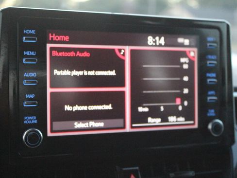Used 2020 Toyota Corolla LE FWD image 17