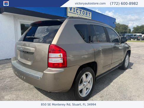 Used 2008 Jeep Compass Sport FWD image 3