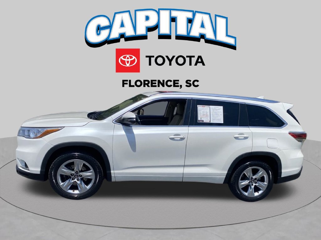 Used 2016 Toyota Highlander Limited Platinum FWD image 3