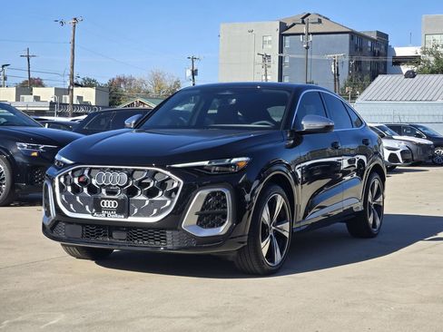 New 2025 Audi SQ5 Prestige image 4