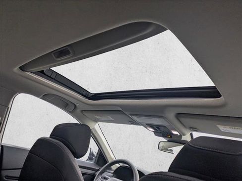 Used 2025 Honda Accord SE image 18