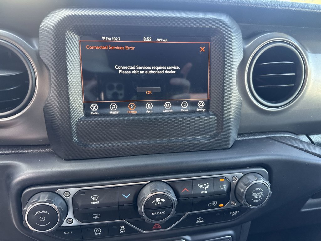 Used 2022 Jeep Wrangler Unlimited Sport AWD/4WD image 11