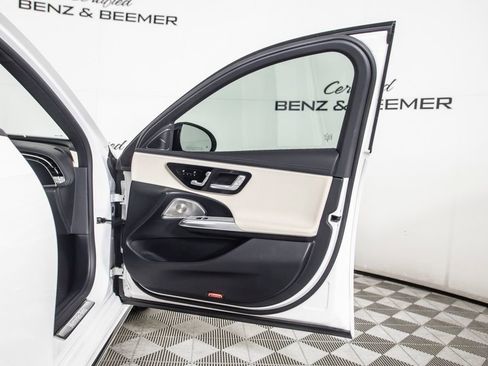 Used 2025 Mercedes-Benz E 450 4MATIC Sedan w/ Driver Assistance Package image 20