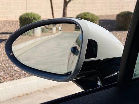 Used 2018 Porsche Panamera 4S image 24