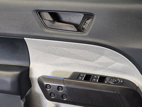 Certified 2025 Ford Maverick XLT w/ XLT Luxury Package image 22