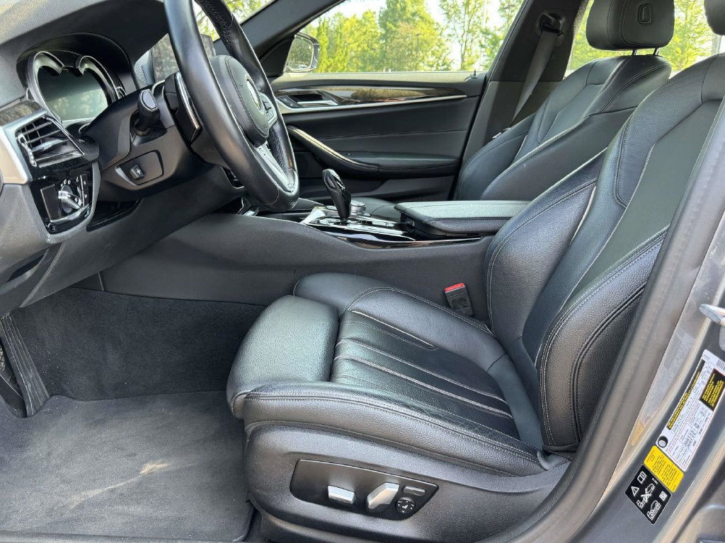 Used 2019 BMW 530i xDrive w/ Premium Package AWD/4WD image 21