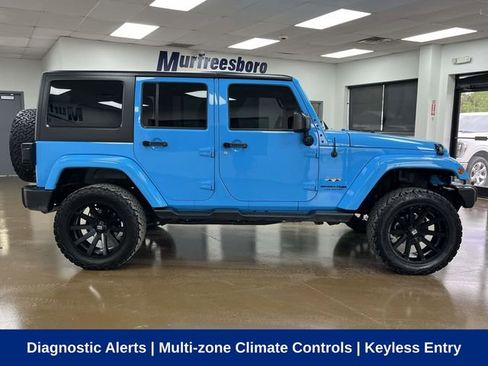 Used 2018 Jeep Wrangler Unlimited Sahara w/ Connectivity Group image 4