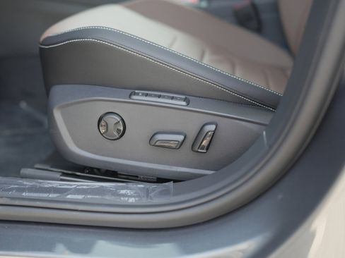 New 2025 Volkswagen Jetta SEL image 27