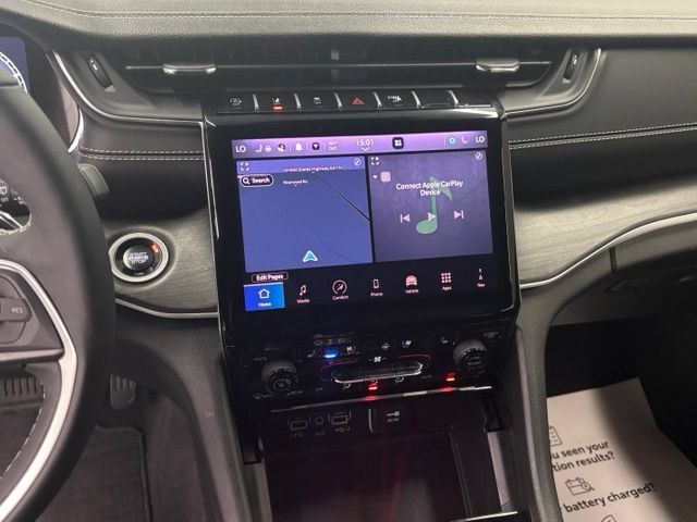 Used 2025 Jeep Grand Cherokee L Limited w/ Luxury Tech Group II AWD/4WD image 30