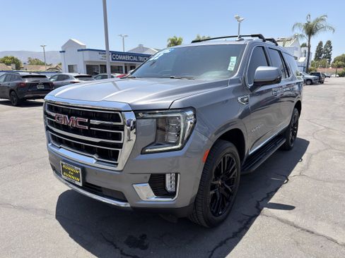 Used 2022 GMC Yukon SLT w/ SLT Premium Package AWD/4WD image 4